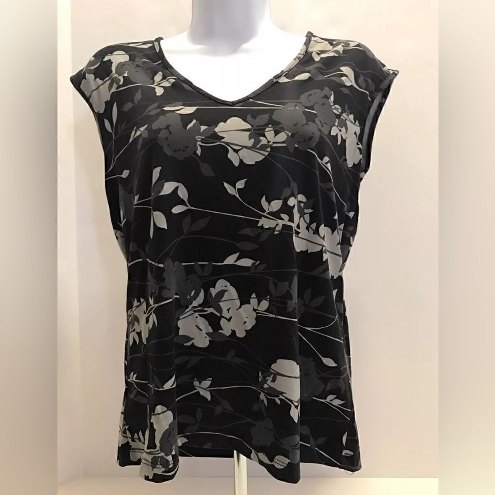 The Limited Stretch Women's  V-neck Black Sleeveless Floral Top/Blouse - Size L